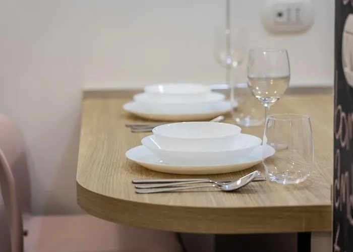 Elegant Near The Colosseum And Metro Appartement Rome